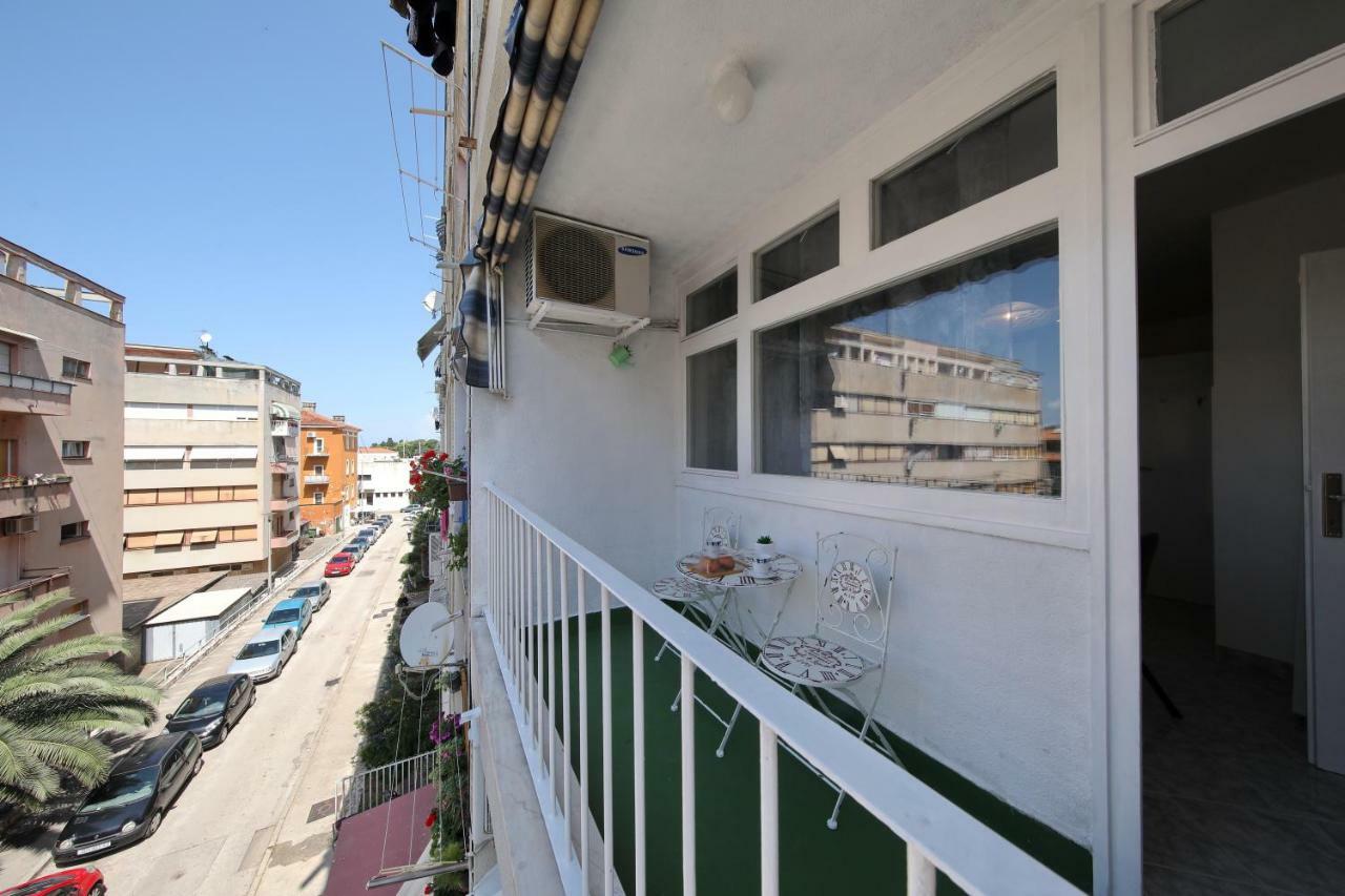 Apartman Lana In City Centre With Garage Zadar Zewnętrze zdjęcie