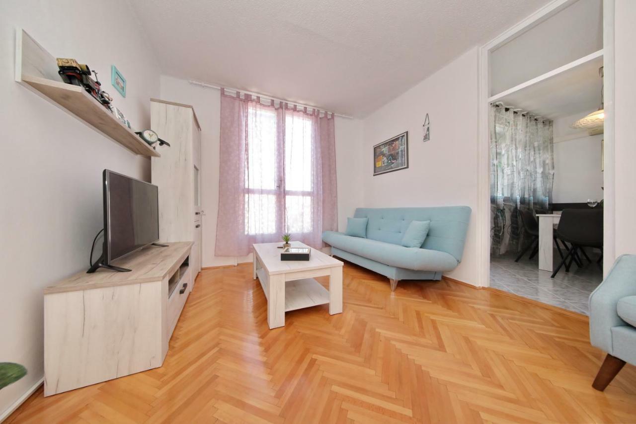 Apartman Lana In City Centre With Garage Zadar Zewnętrze zdjęcie