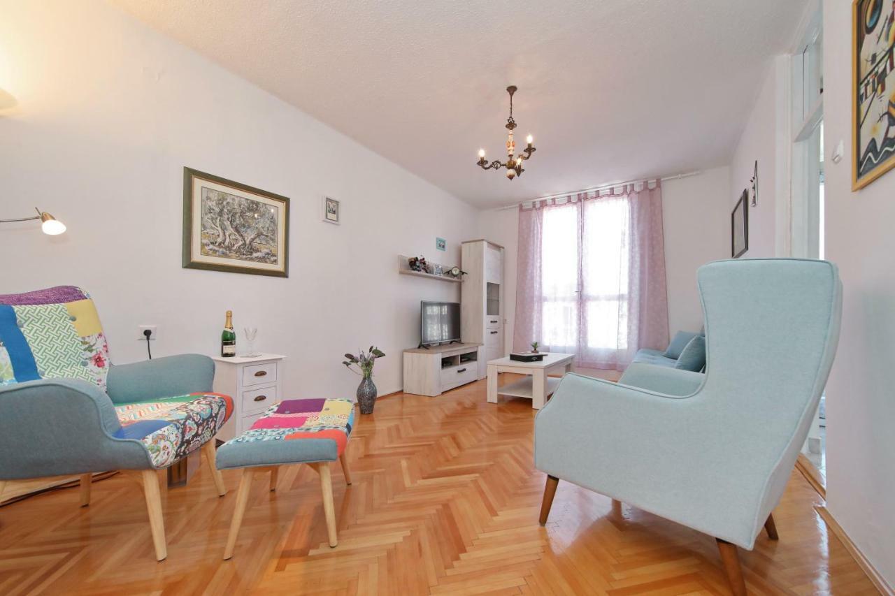 Apartman Lana In City Centre With Garage Zadar Zewnętrze zdjęcie